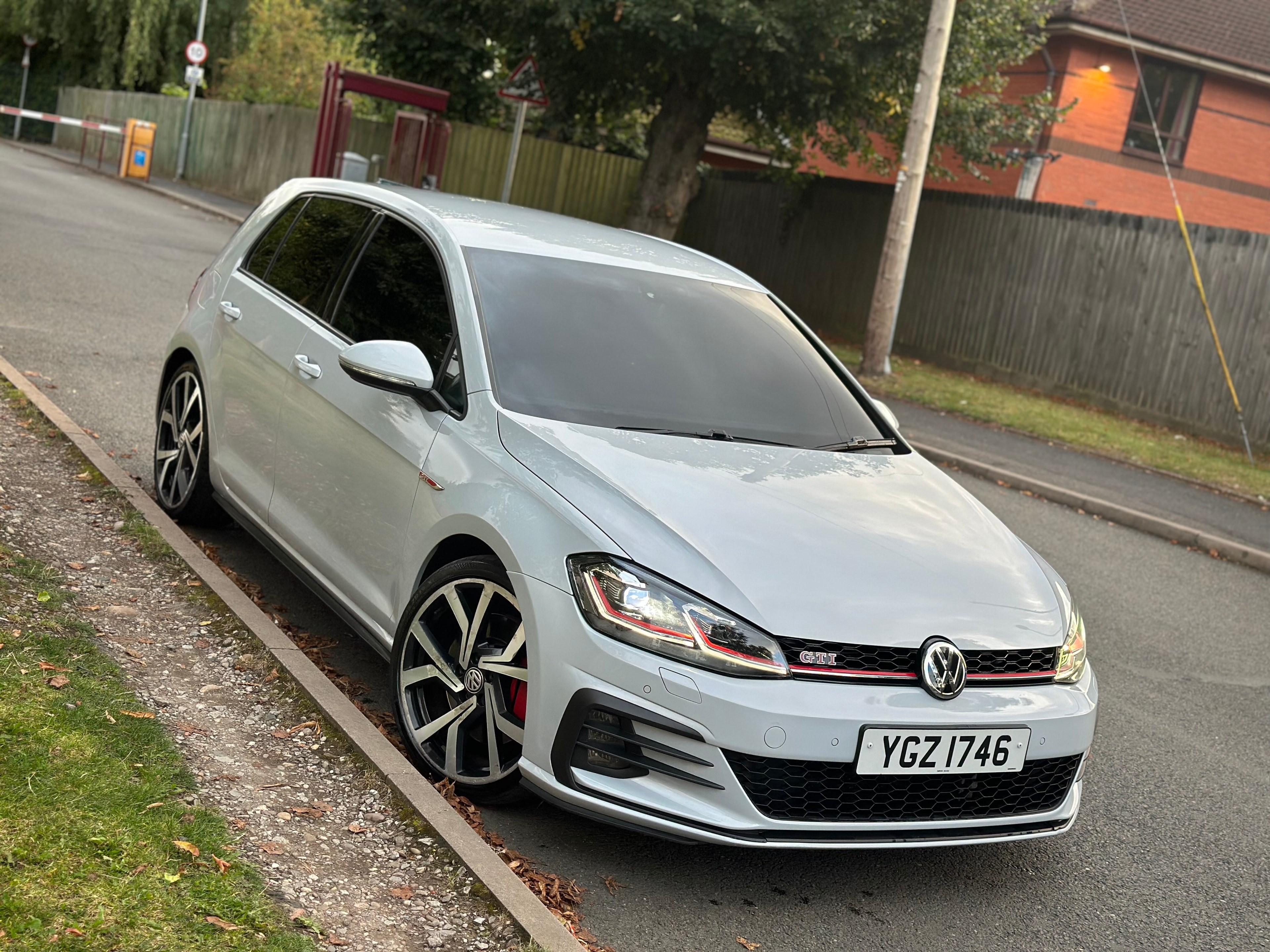 2019 Volkswagen Golf GTI Performance 2.0 TSI